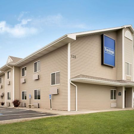 Travelodge By Wyndham Missouri Valley Екстер'єр фото